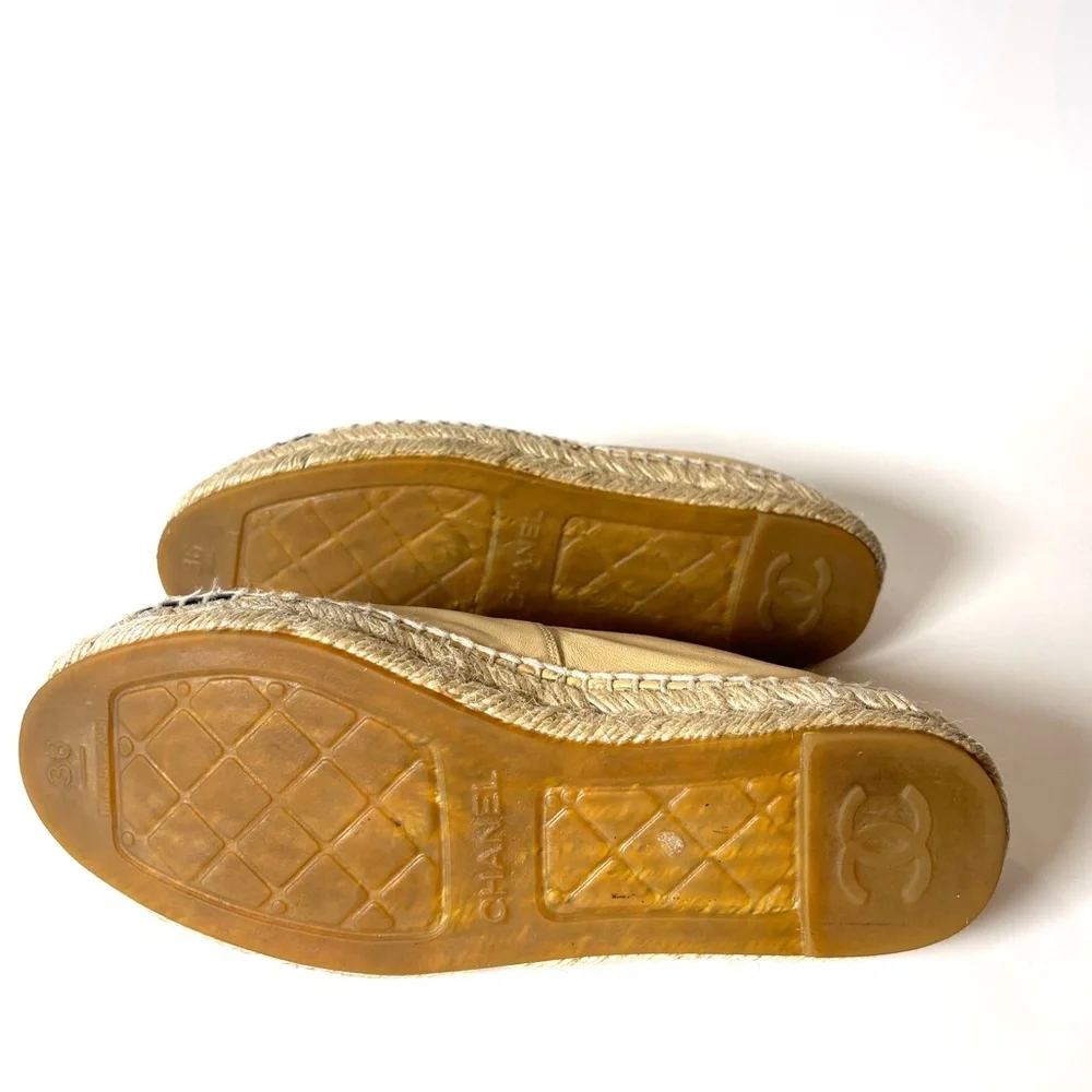 Chanel Beige Black Leather Espadrilles – Two-Tone Cap Toe Flats, size 6